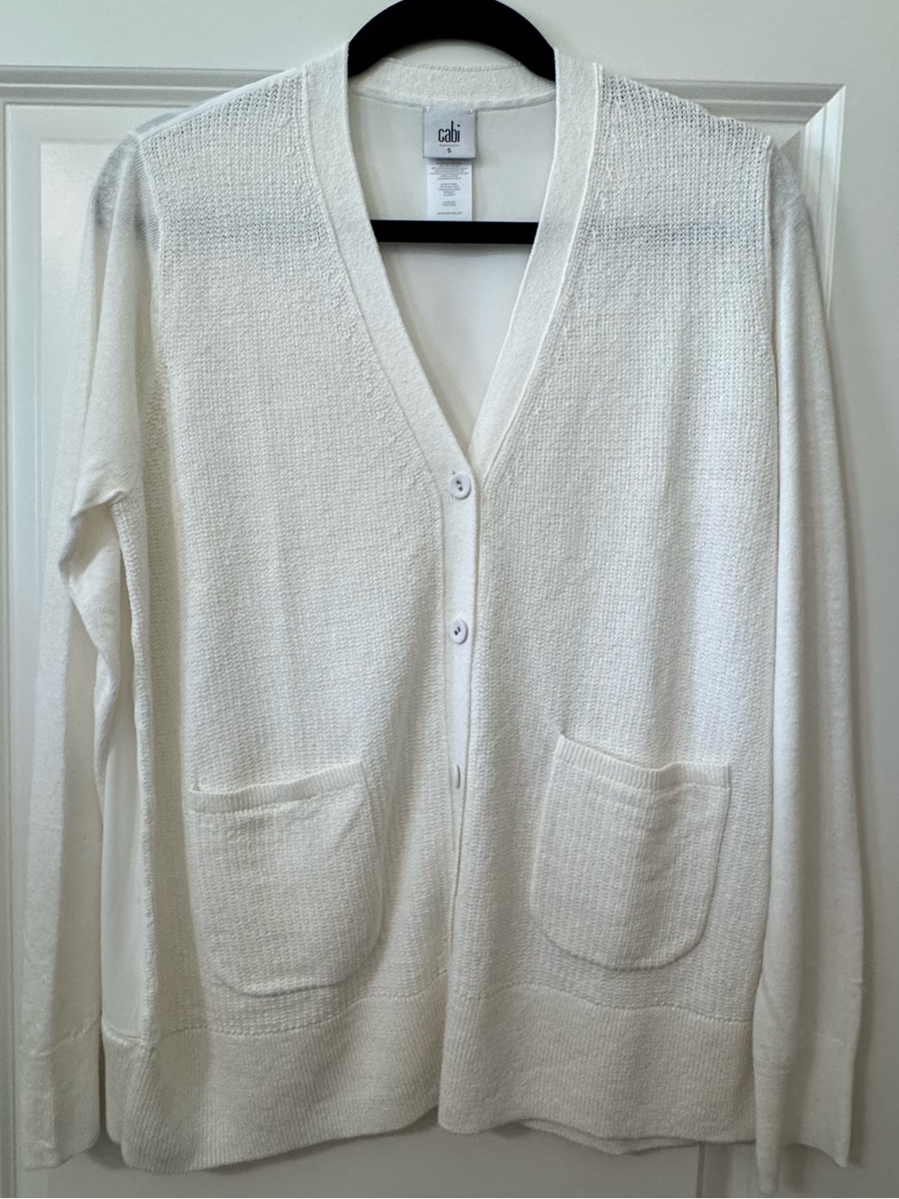 CAbi's "Clubhouse Cardigan" Linen Cotton Blend with a crepe back Women's Size S